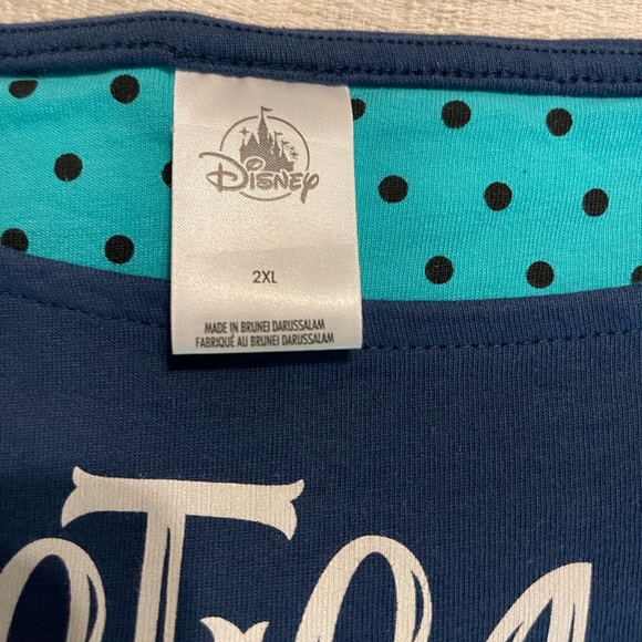 NWT Disney Top Size 2X - Picture 5 of 9